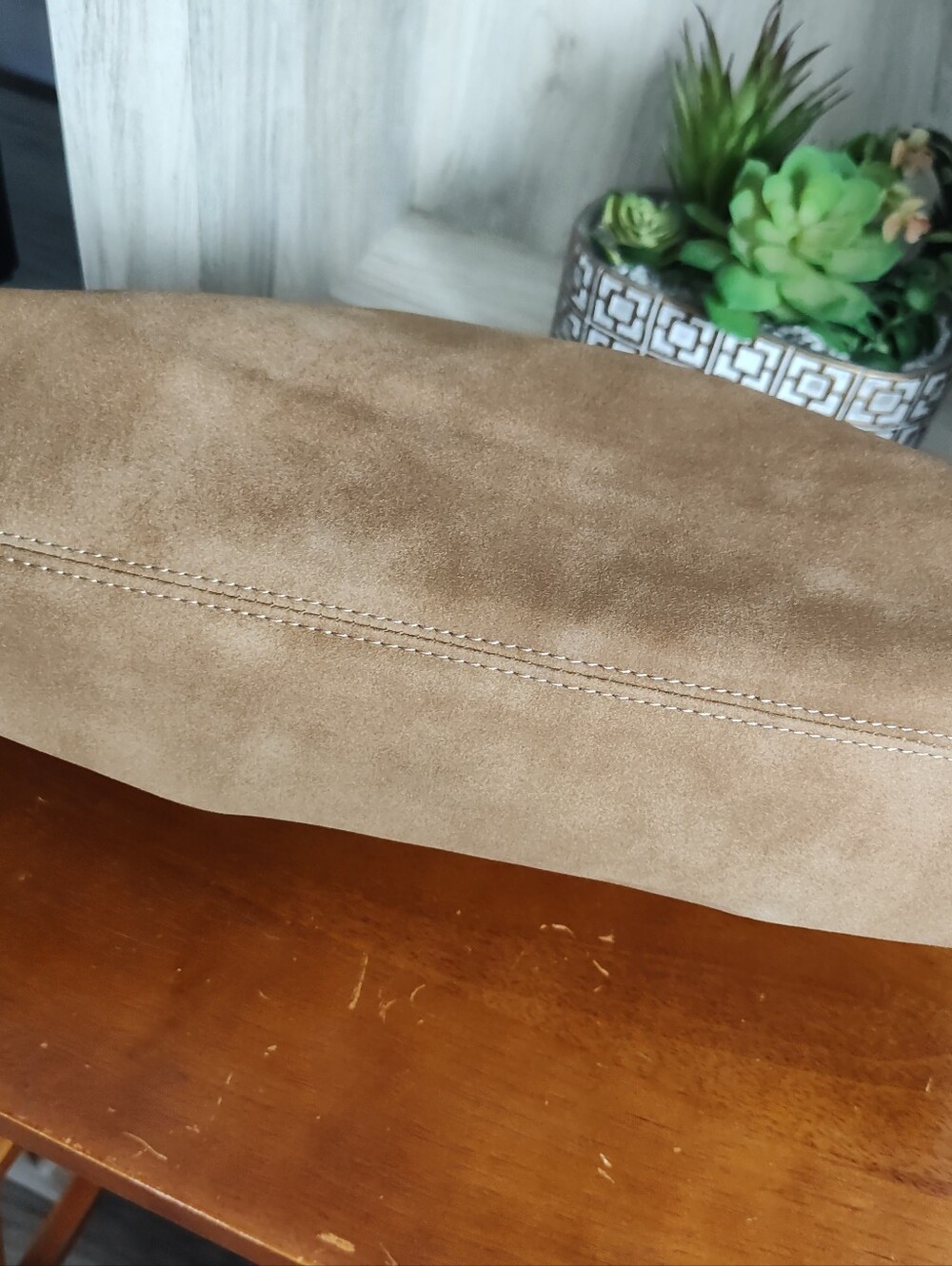 8 Other Reasons COLD SHOULDER Hobo Bag in Light Brown New No Tags - Picture 4 of 8